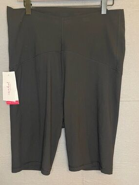 Isabel Maternity by Ingrid & Isabel XXL Black Full Panel Biker Shorts NWT Yoga
